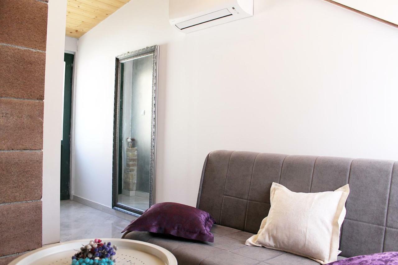 D&n Apartment *